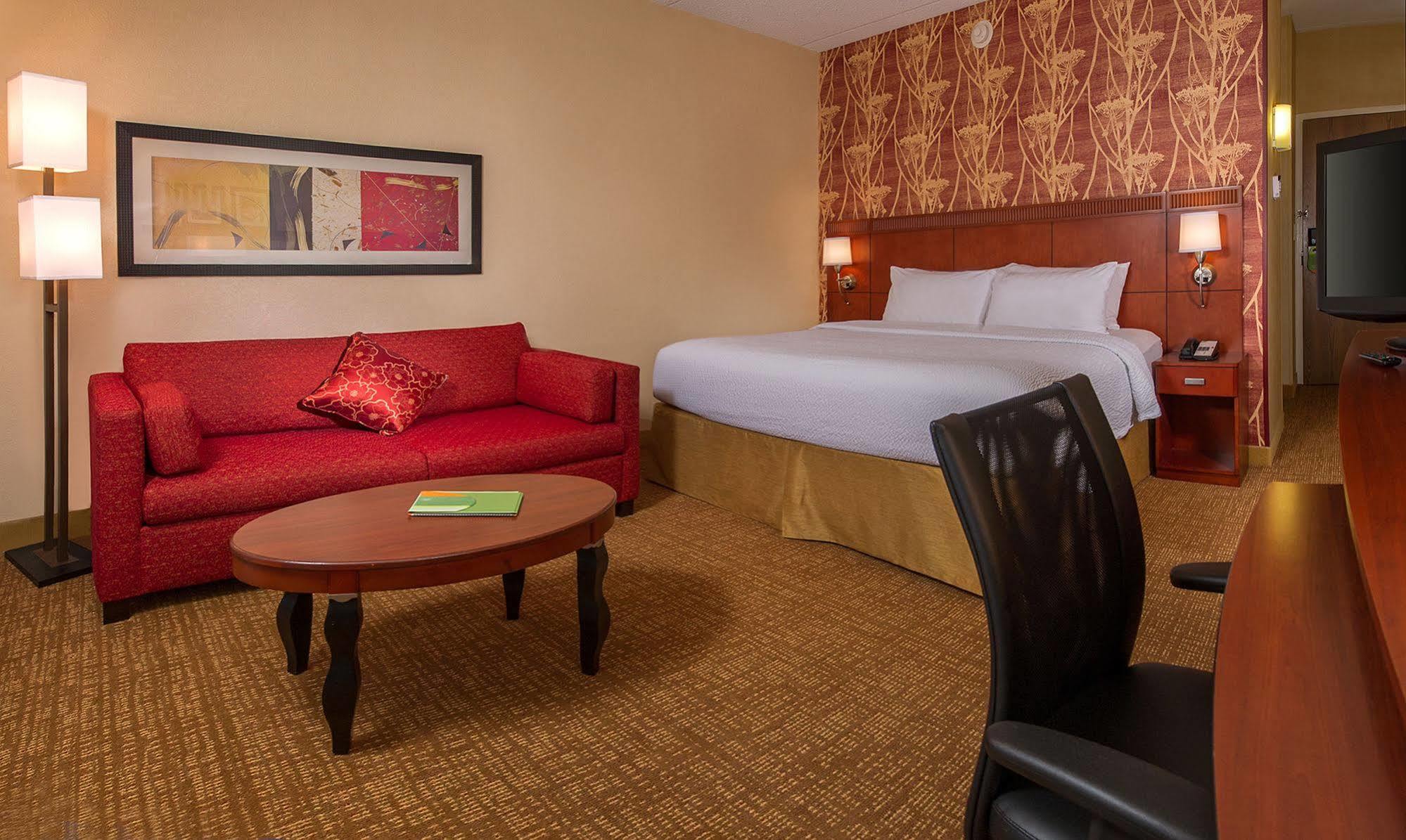 Courtyard By Marriott Silver Spring North/White Oak Exterior photo